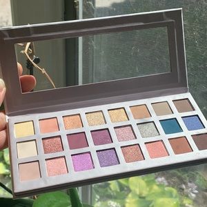 Ulta Beauty Limited Edition Eyeshadow Pallette NEW